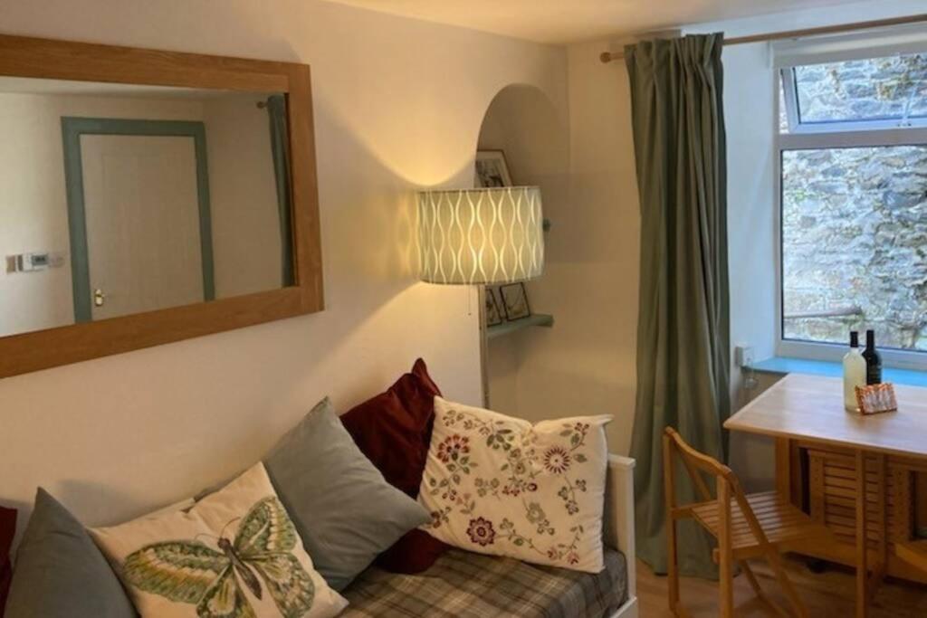 The Snug, A Great Flat In The Heart Of Peebles. Apartment Exterior foto